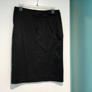 Black skirt with bow detail